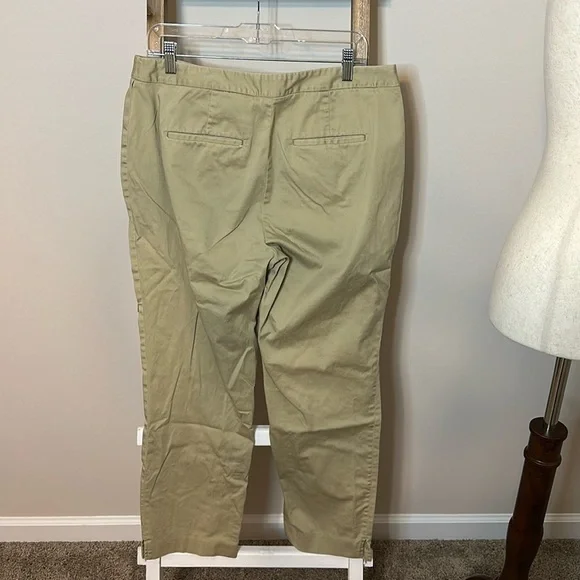 Bundle of Two Pairs of Coldwater Creek Natural Fit Pants Size 14 in GUC - Picture 14 of 17